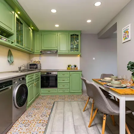 2br Pop-art Paradise With Terrace Near Youth Hill By Flat Manаger * Пловдив