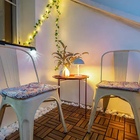 Апартамент 2br Pop-art Paradise With Terrace Near Youth Hill By Flat Manаger