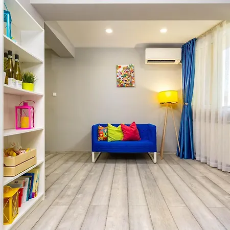 2br Pop-art Paradise With Terrace Near Youth Hill By Flat Manаger Пловдив