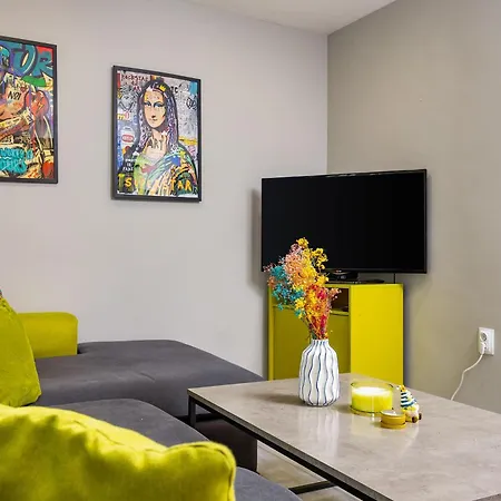 2br Pop-art Paradise With Terrace Near Youth Hill By Flat Manаger * Plovdiv