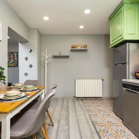 Апартамент 2br Pop-art Paradise With Terrace Near Youth Hill By Flat Manаger *