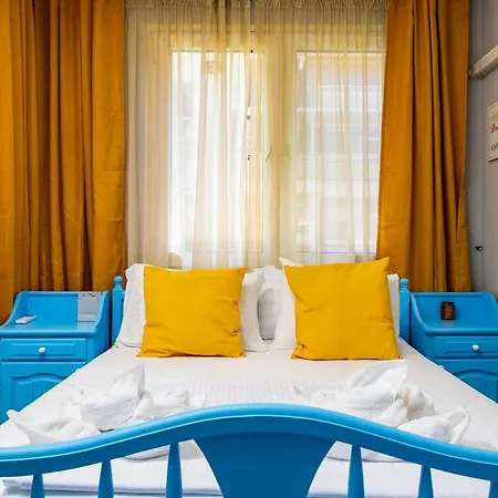 2br Pop-art Paradise With Terrace Near Youth Hill By Flat Manаger