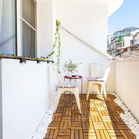 2br Pop-art Paradise With Terrace Near Youth Hill By Flat Manаger *