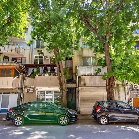 2br Pop-art Paradise With Terrace Near Youth Hill By Flat Manаger Апартамент